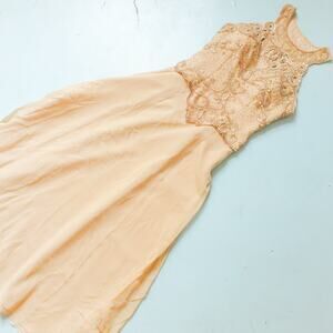 Alyce Designs Vintage 100% Silk Gold Bead Fit Flare High Neck Formal Gown Size 8